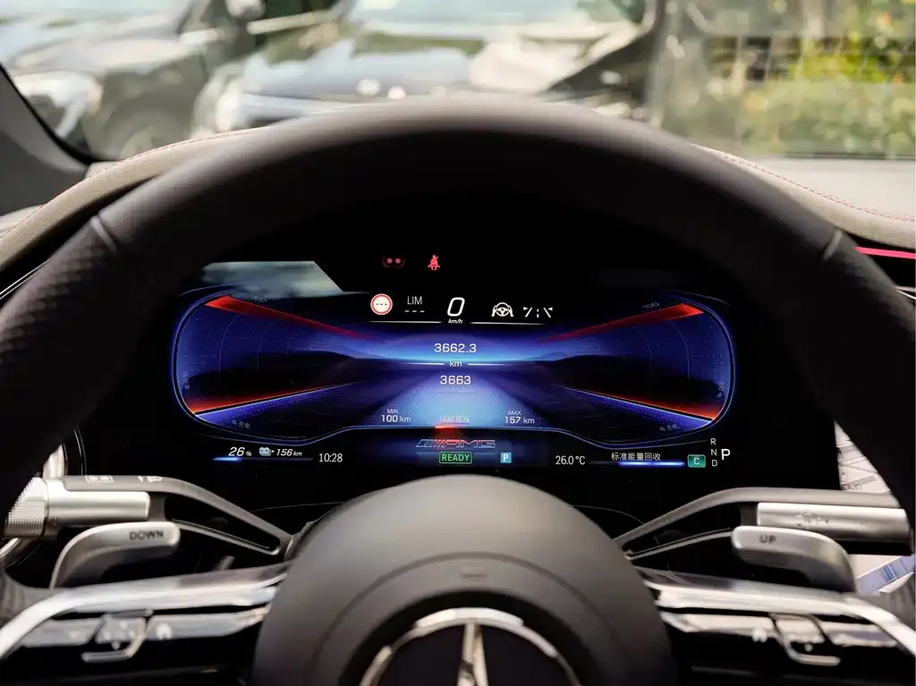 Mercedes-Benz EQS AMG — фото 4
