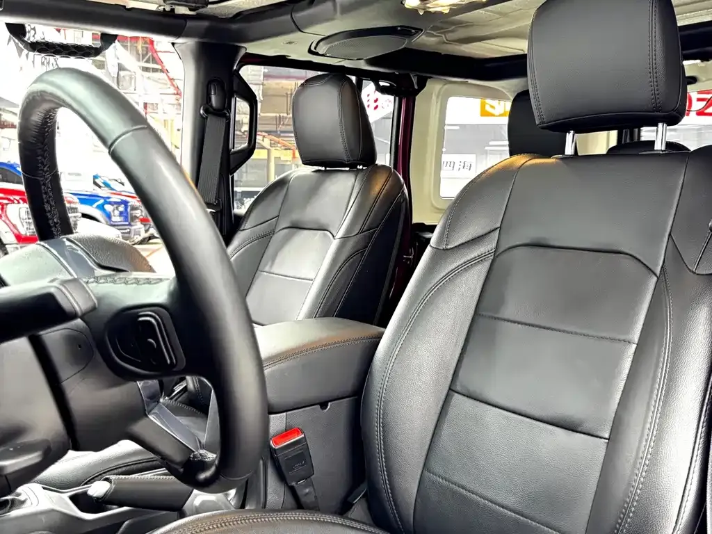 Jeep Wrangler — фото 3