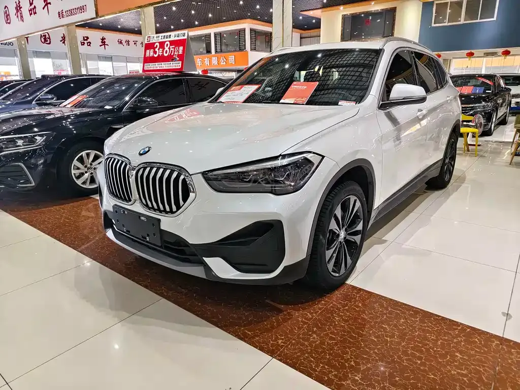 BMW X1 — фото 1