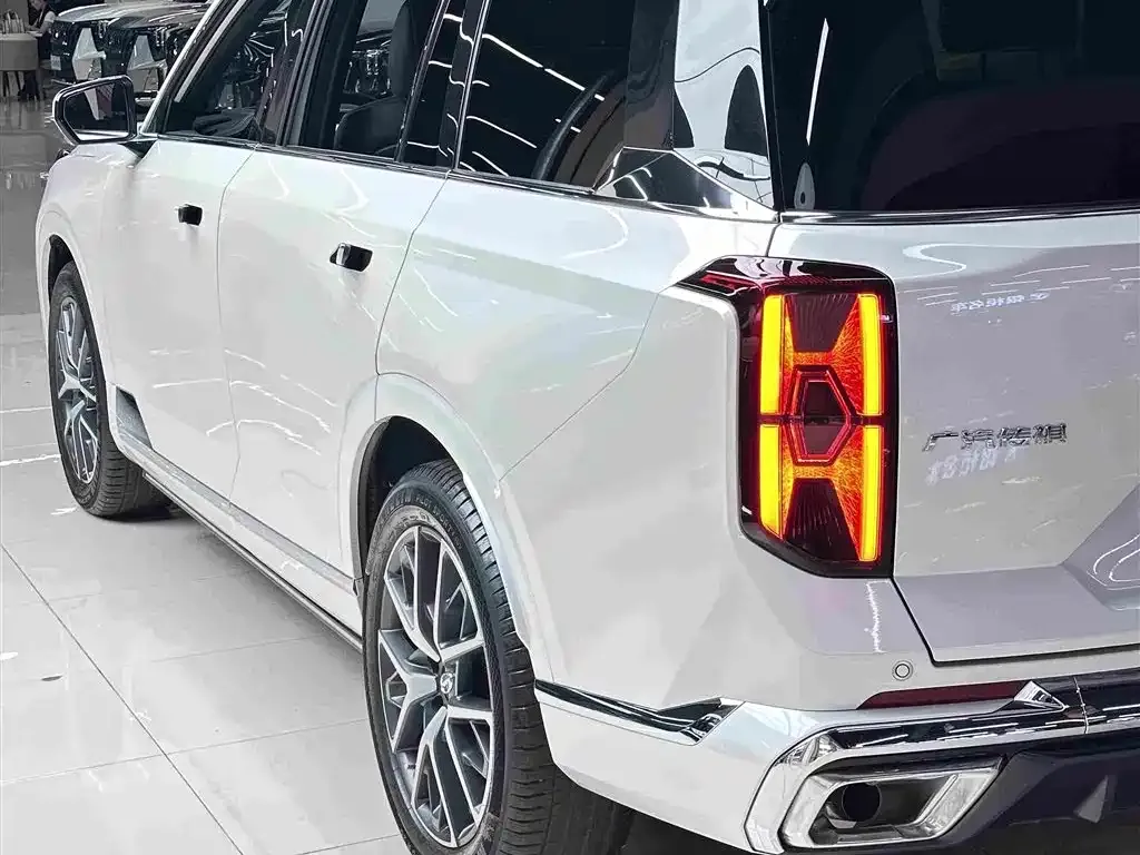 GAC Motor Trumpchi GS8 — фото 10