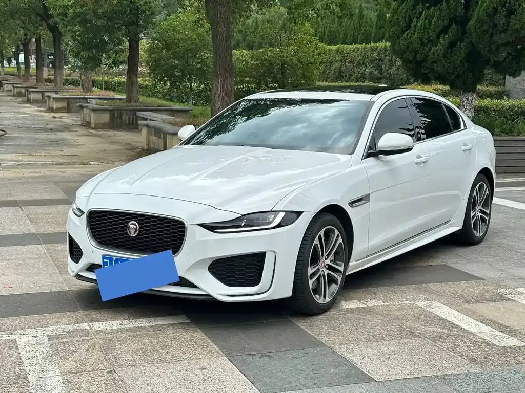 Jaguar XEL — фото 1