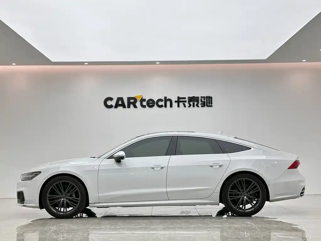 Audi A7 — фото 2