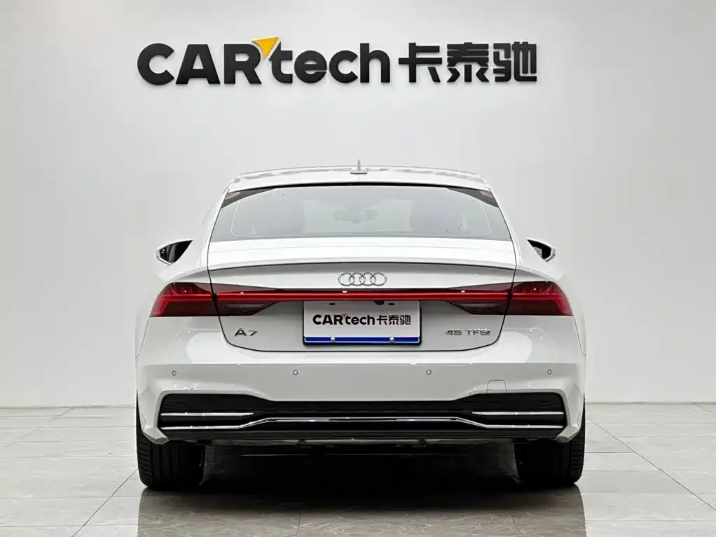 Audi A7 — фото 7