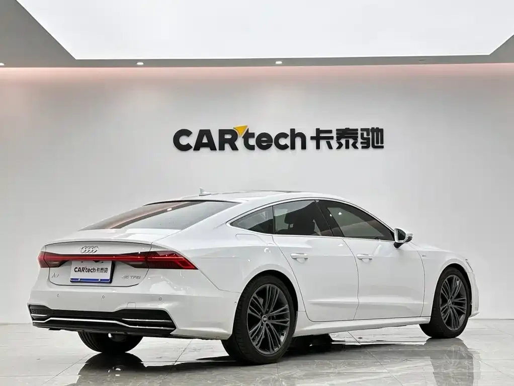 Audi A7 — фото 5