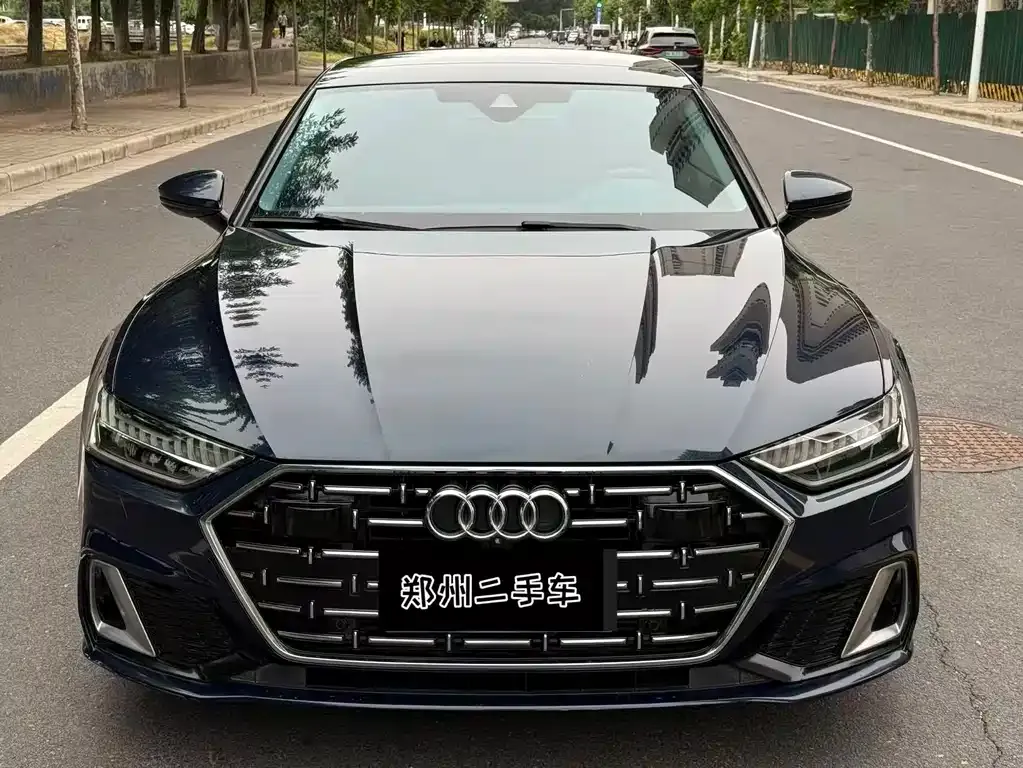 Audi A7L — фото 2