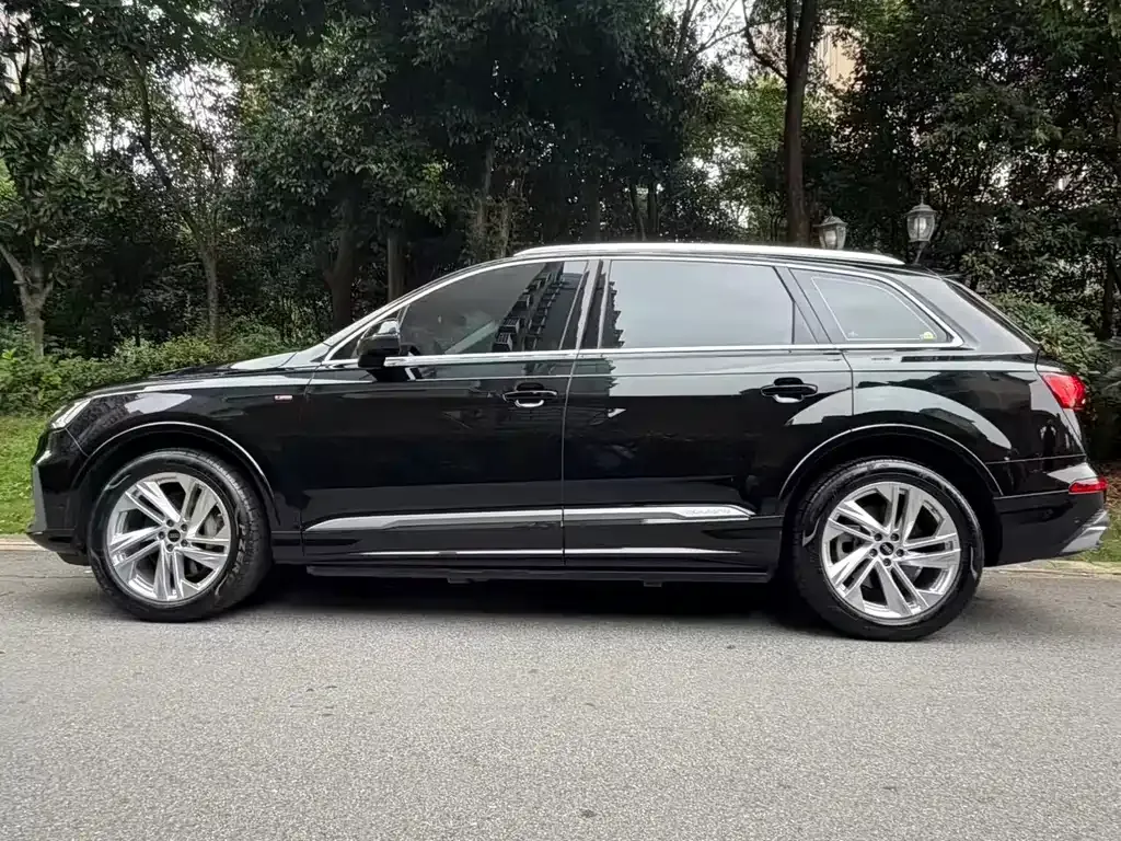 Audi Q7 — фото 5