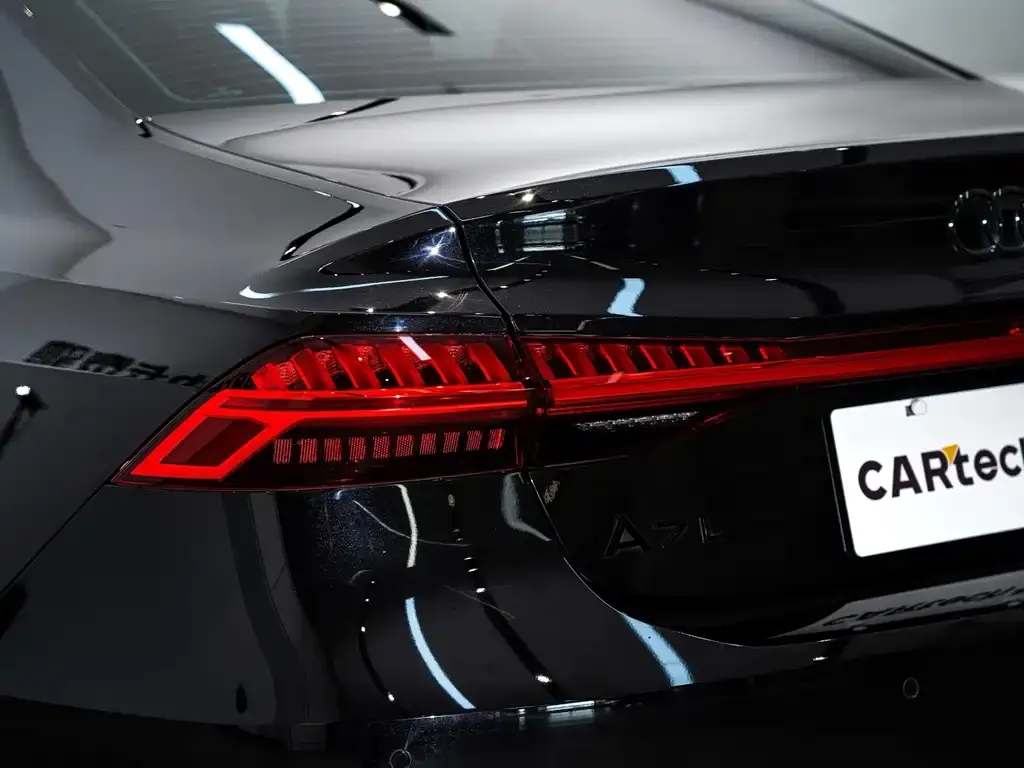 Audi A7L — фото 4