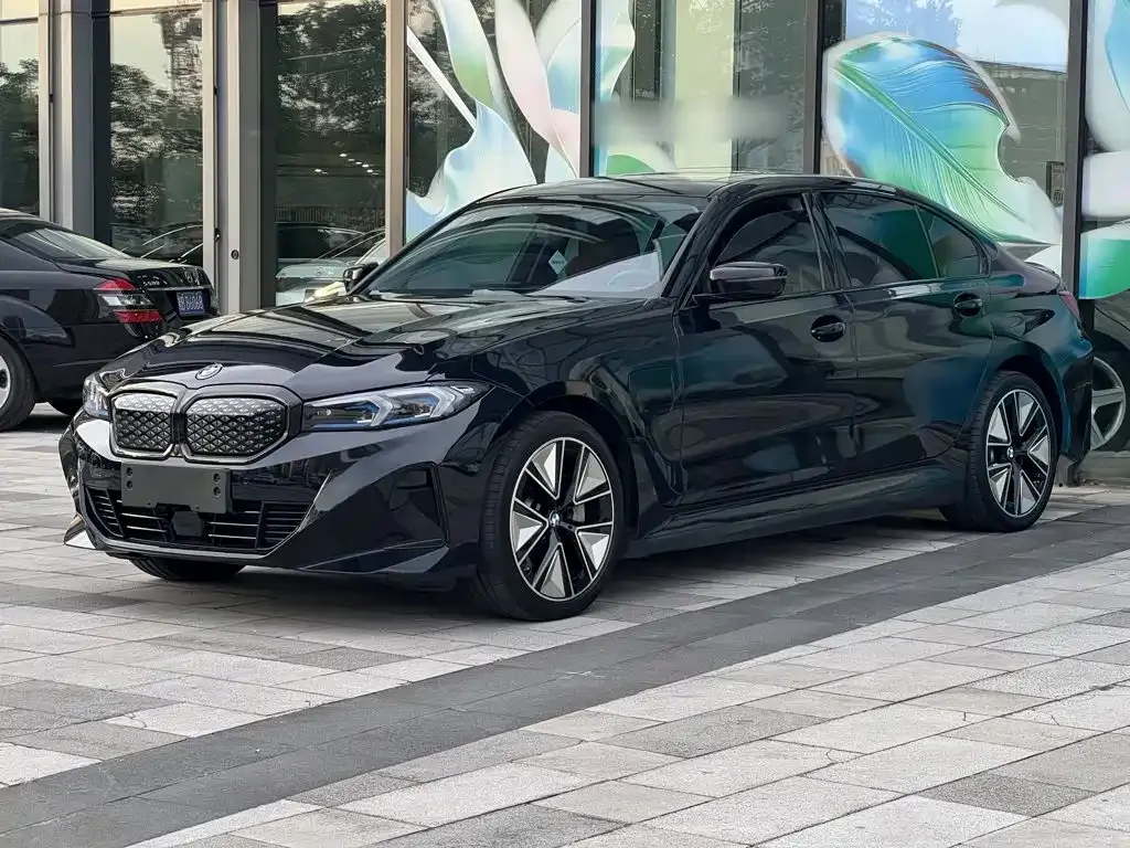 BMW i3 — фото 1