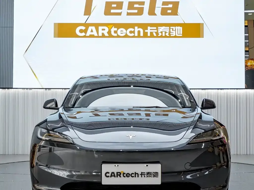 Tesla Model 3 — фото 4