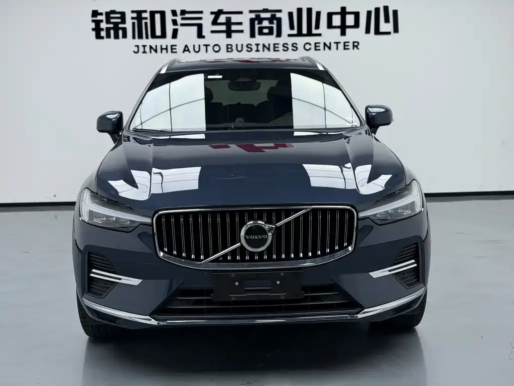 Volvo XC60 — фото 2