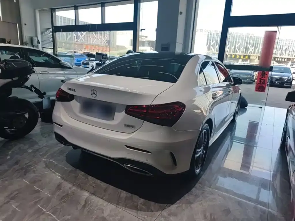 Mercedes-Benz A-Class — фото 10