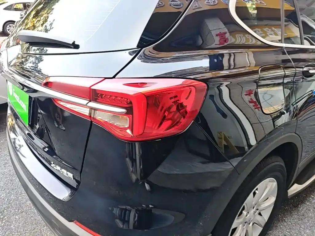Buick Envision Plus — фото 4