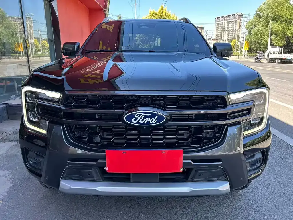 Ford Ranger — фото 1