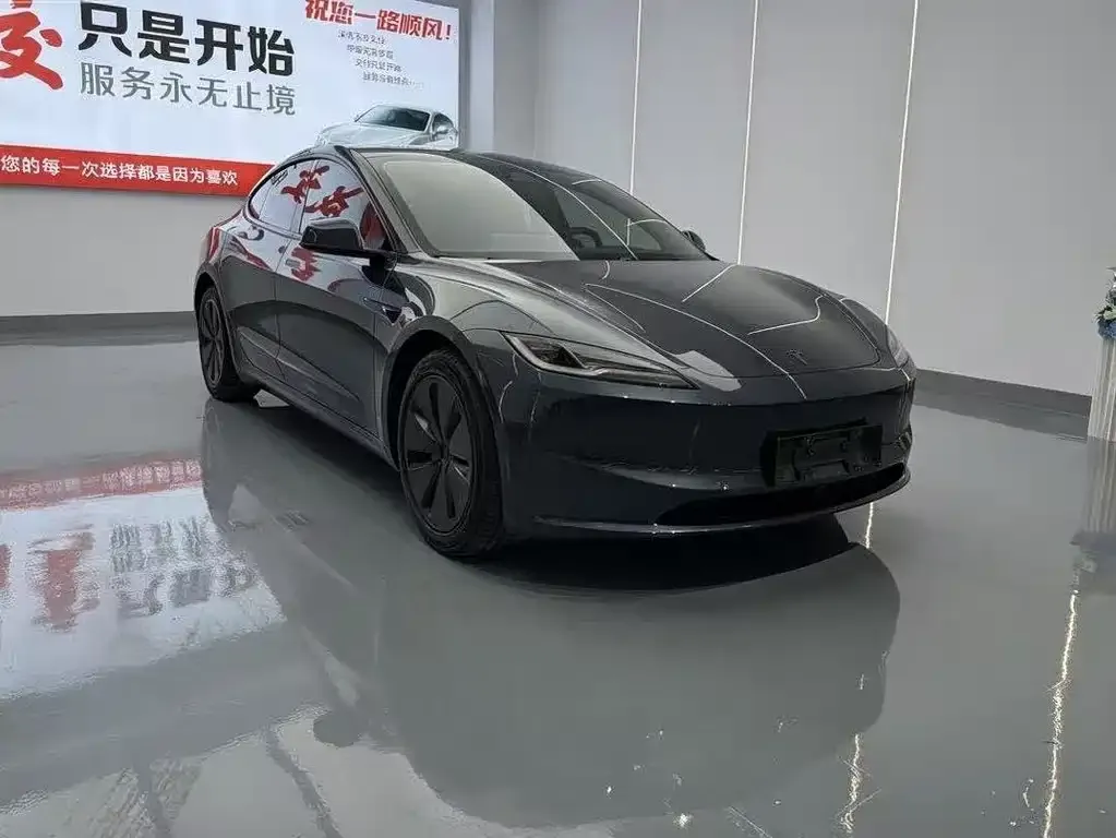 Tesla Model 3 — фото 2