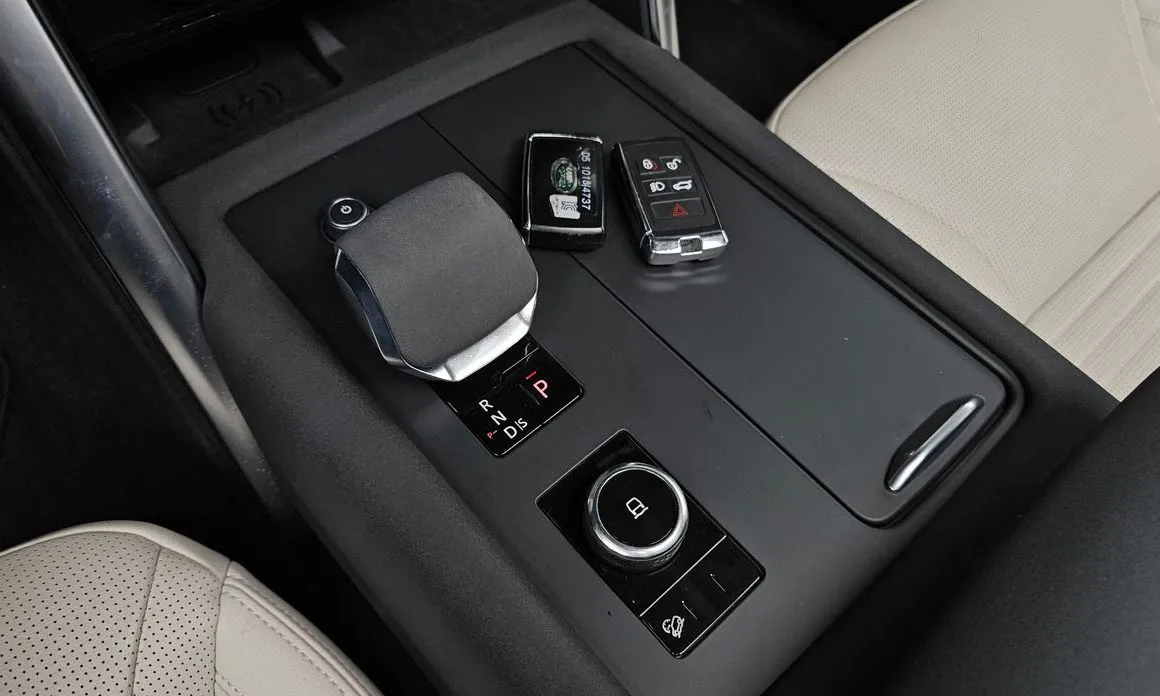 Land Rover Discovery — фото 10