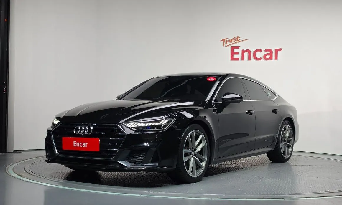 Audi A7 — фото 1