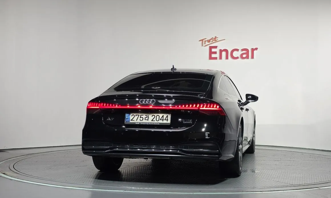 Audi A7 — фото 9