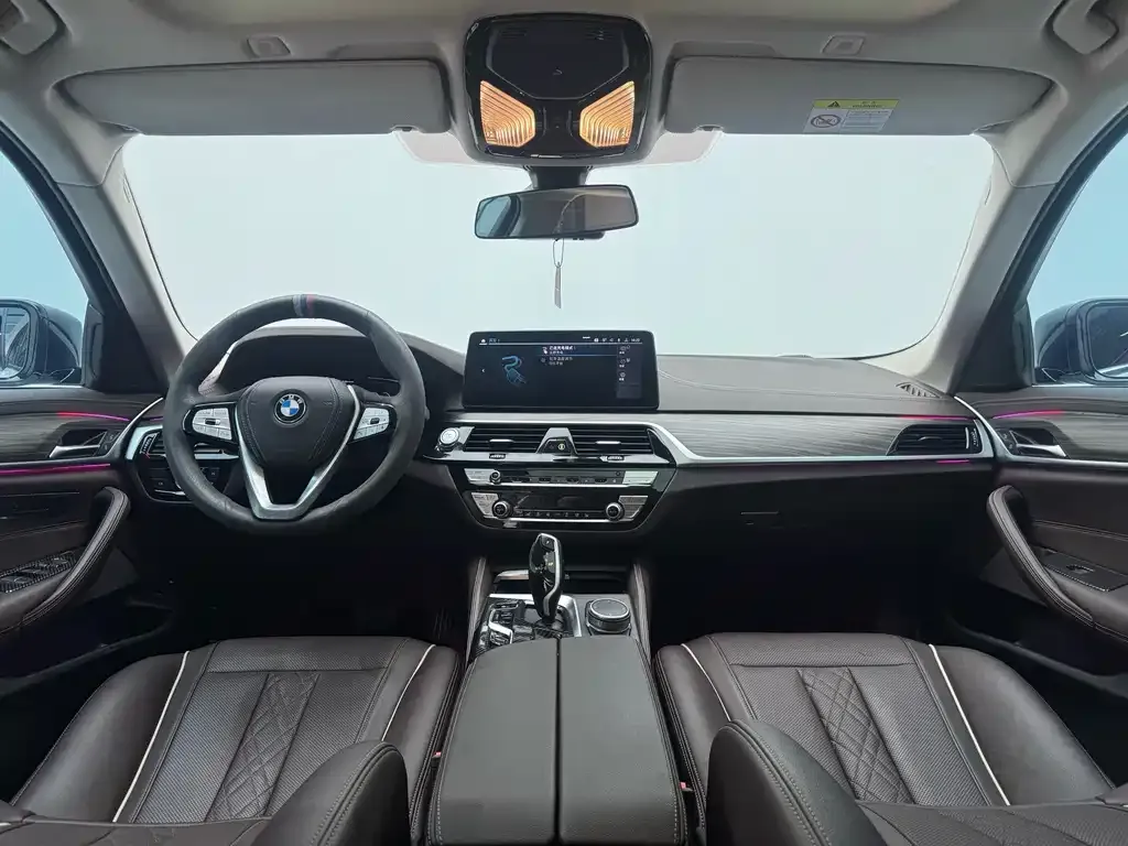 BMW 5 Series New Energy — фото 9