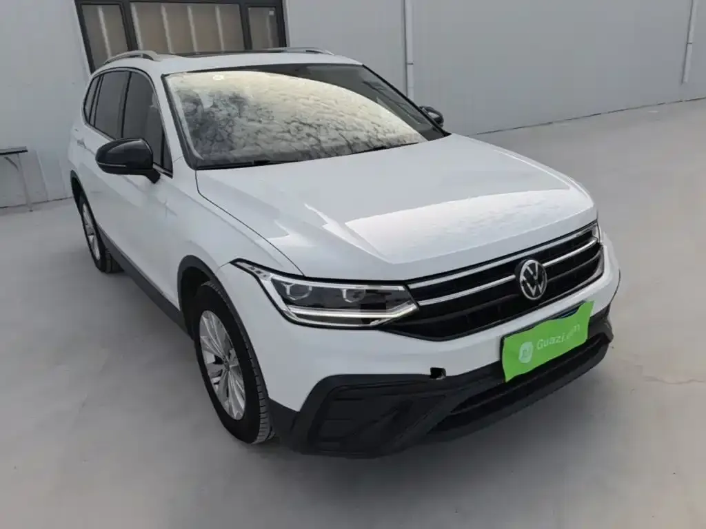 Volkswagen Tiguan L — фото 2