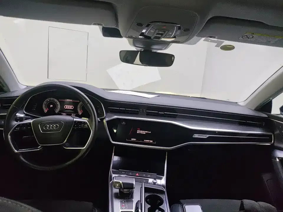 Audi A7L — фото 8