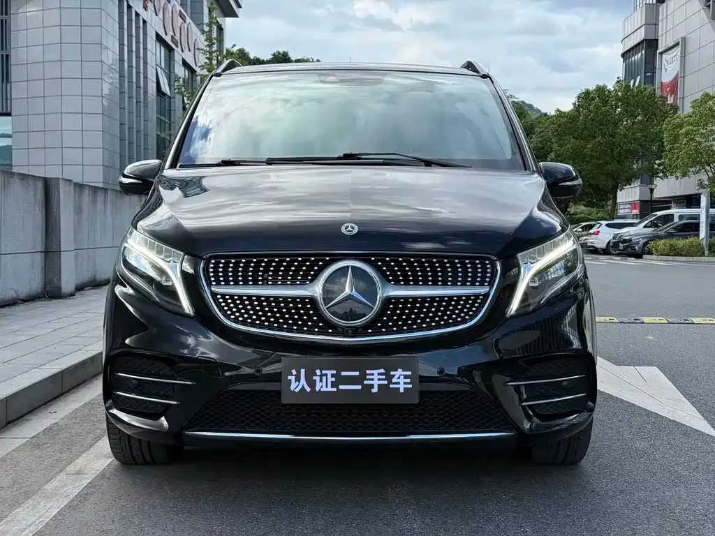 Mercedes-Benz V-Class — фото 2