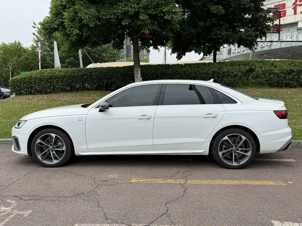 Audi A4L — фото 6
