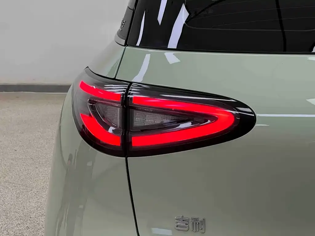 Geely Starburst — фото 3