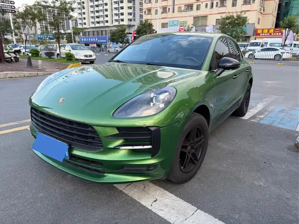 Porsche Macan — фото 1