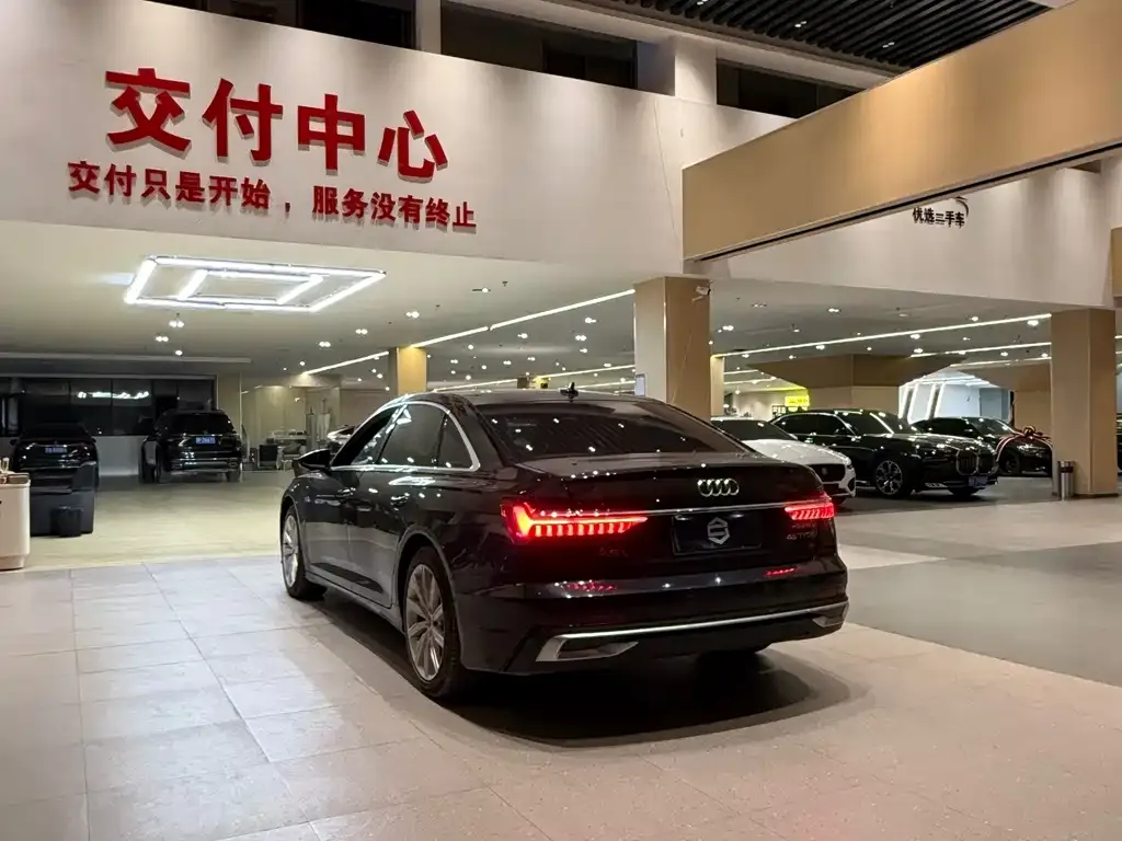 Audi A6L — фото 8