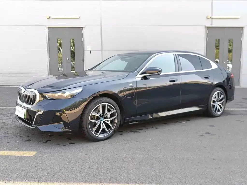 BMW i5 eDrive 40L M Sport 1