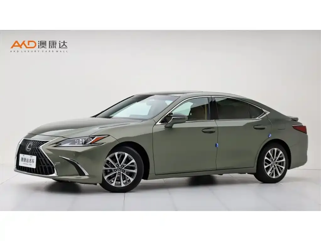 Lexus ES — фото 1