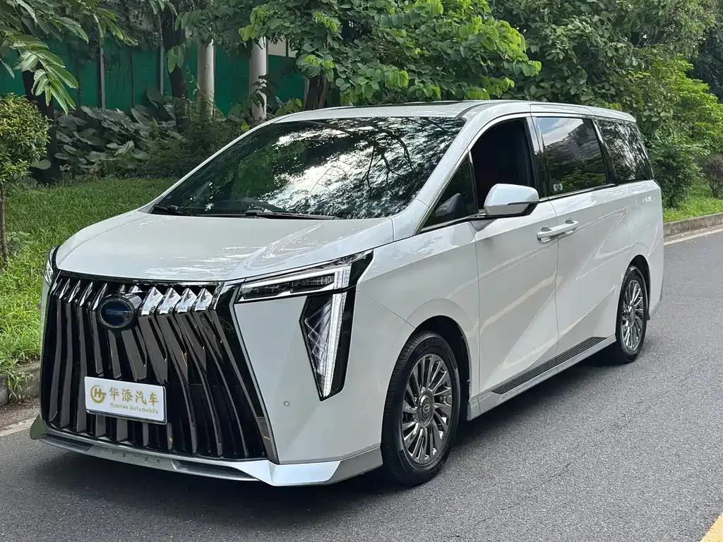 GAC Motor Trumpchi M8 — фото 1