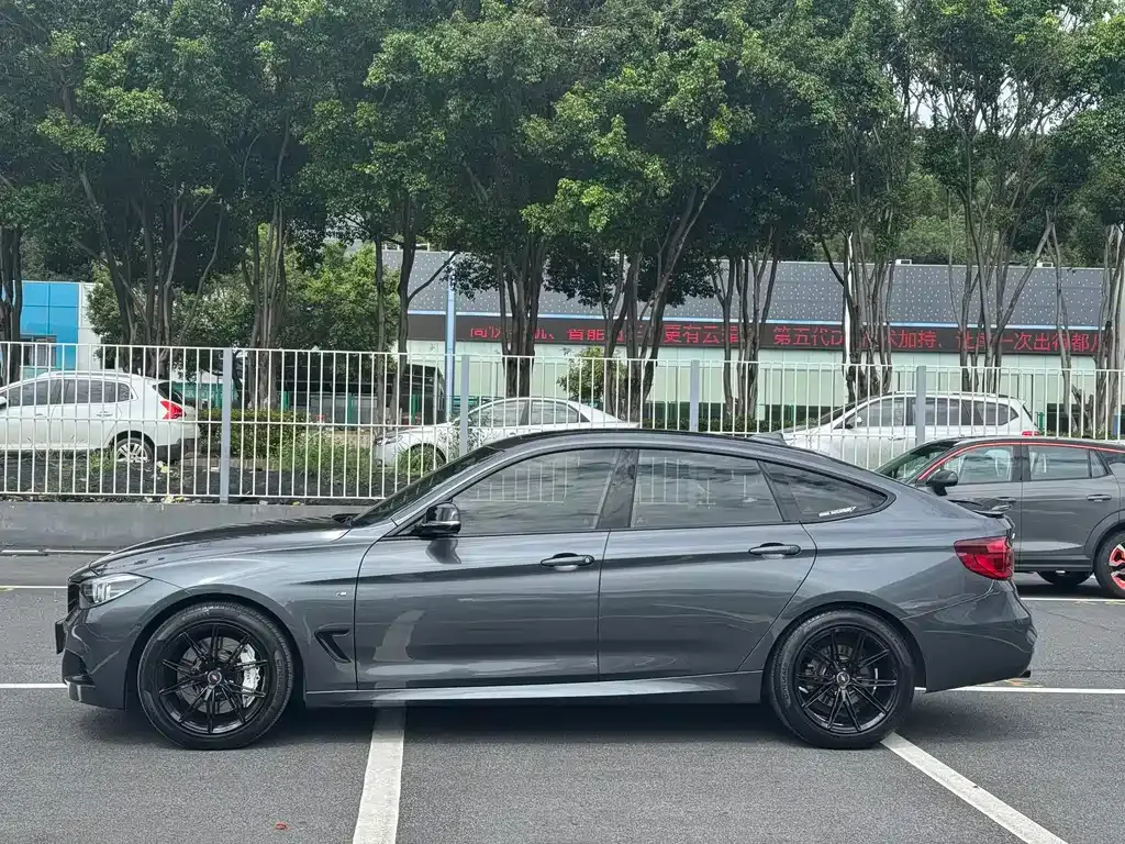 BMW 3 Series GT — фото 10