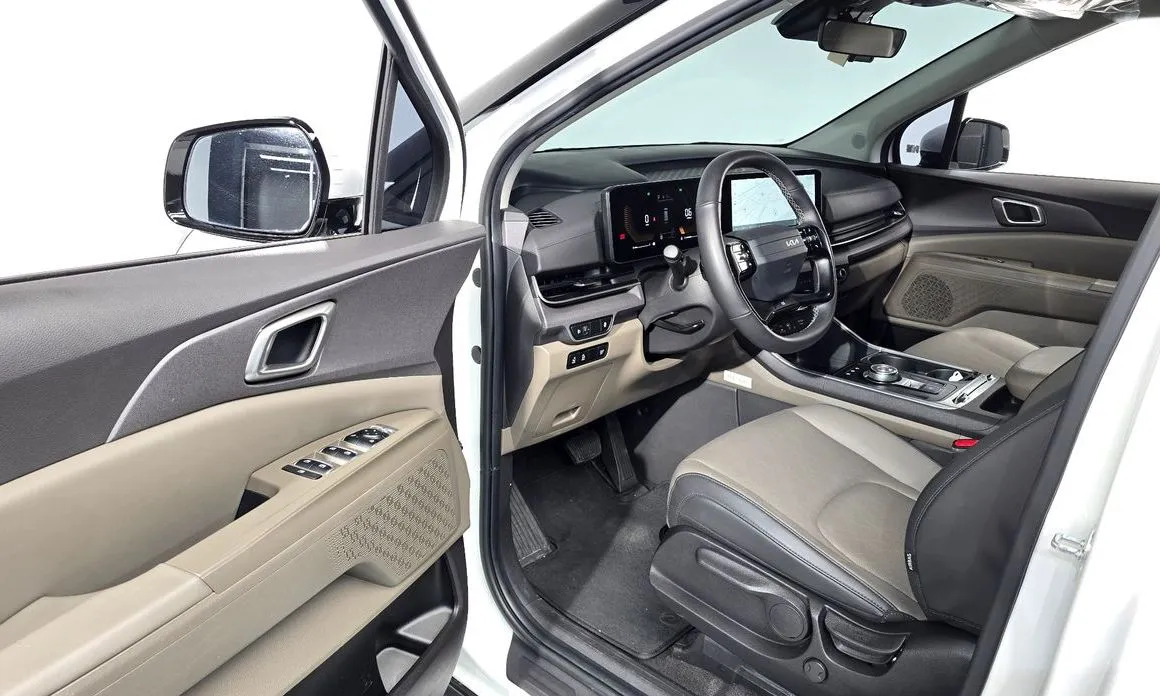 Kia Carnival — фото 9