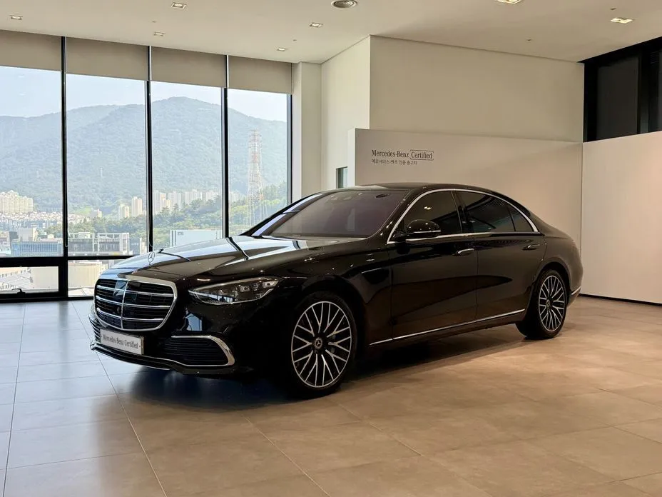 Mercedes-Benz S-Class — фото 1