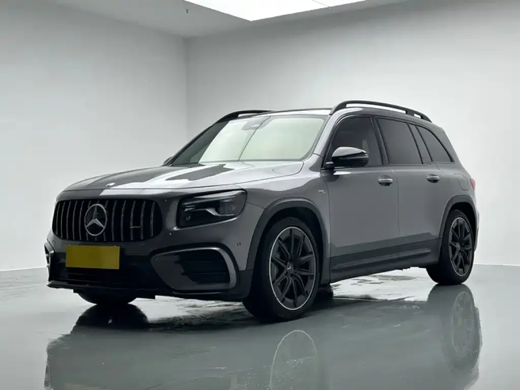 Mercedes-Benz GLB AMG — фото 1