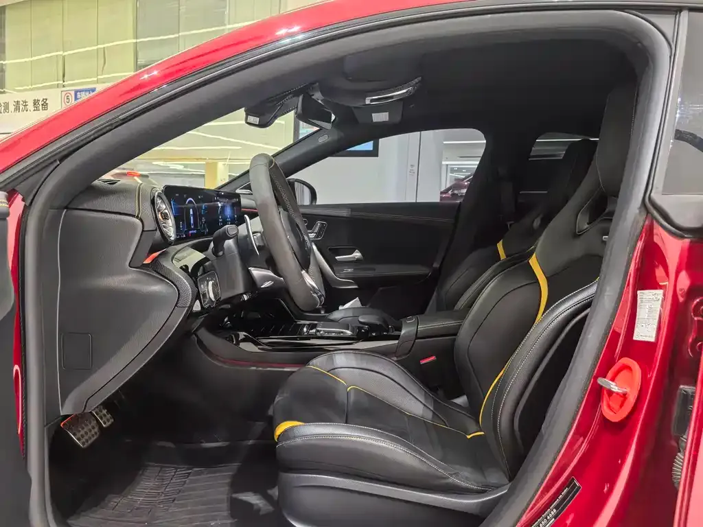 Mercedes-Benz CLA AMG — фото 7