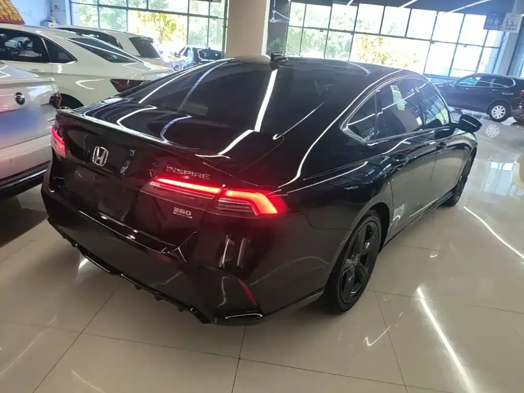 Honda Inspire — фото 9