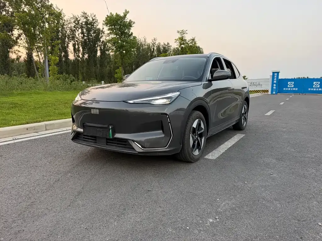 Geely Galaxy E5 — фото 1