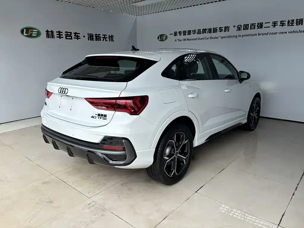 Audi Q3 Sportback — фото 8