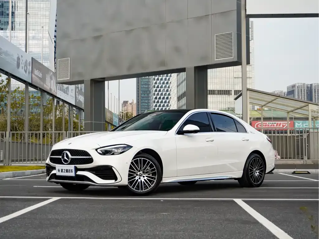 Mercedes-Benz C-Class — фото 1