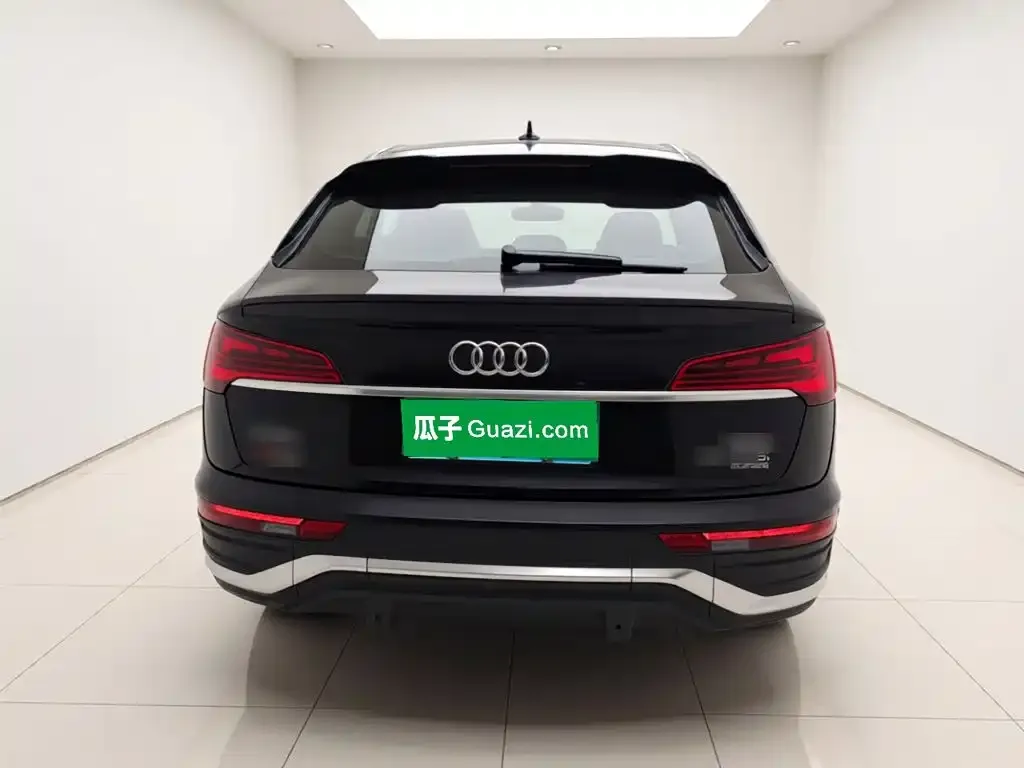 Audi Q5L Sportback — фото 10
