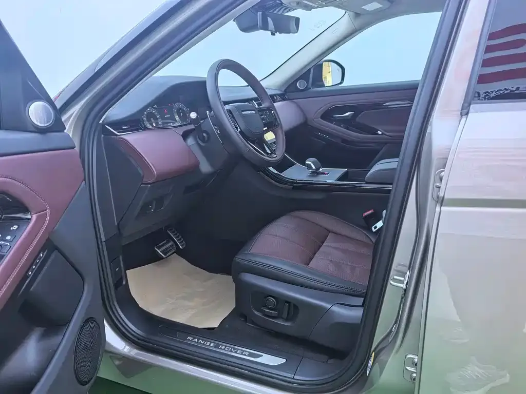 Land Rover Evoque — фото 3