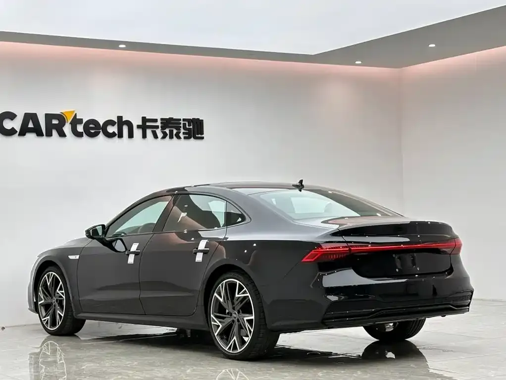 Audi A7L — фото 4