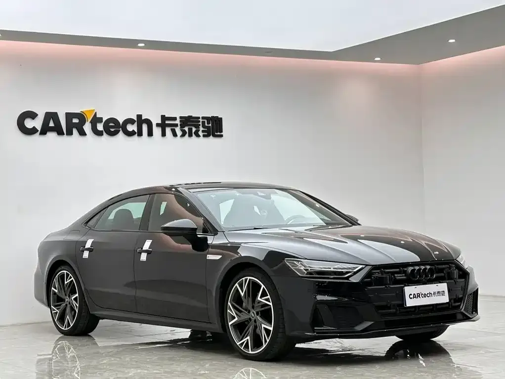 Audi A7L — фото 8