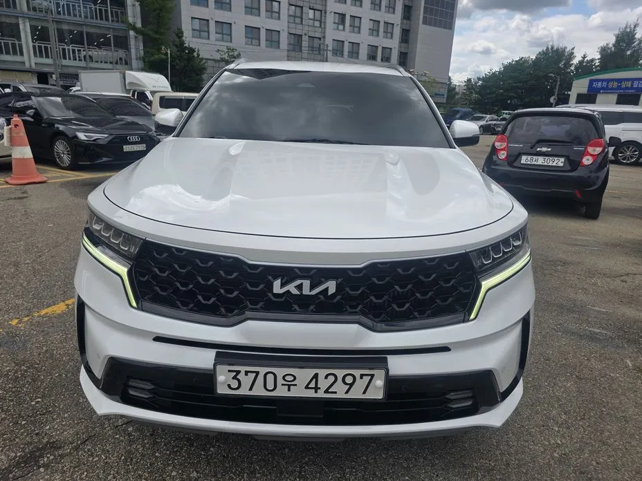 Kia Sorento — фото 6