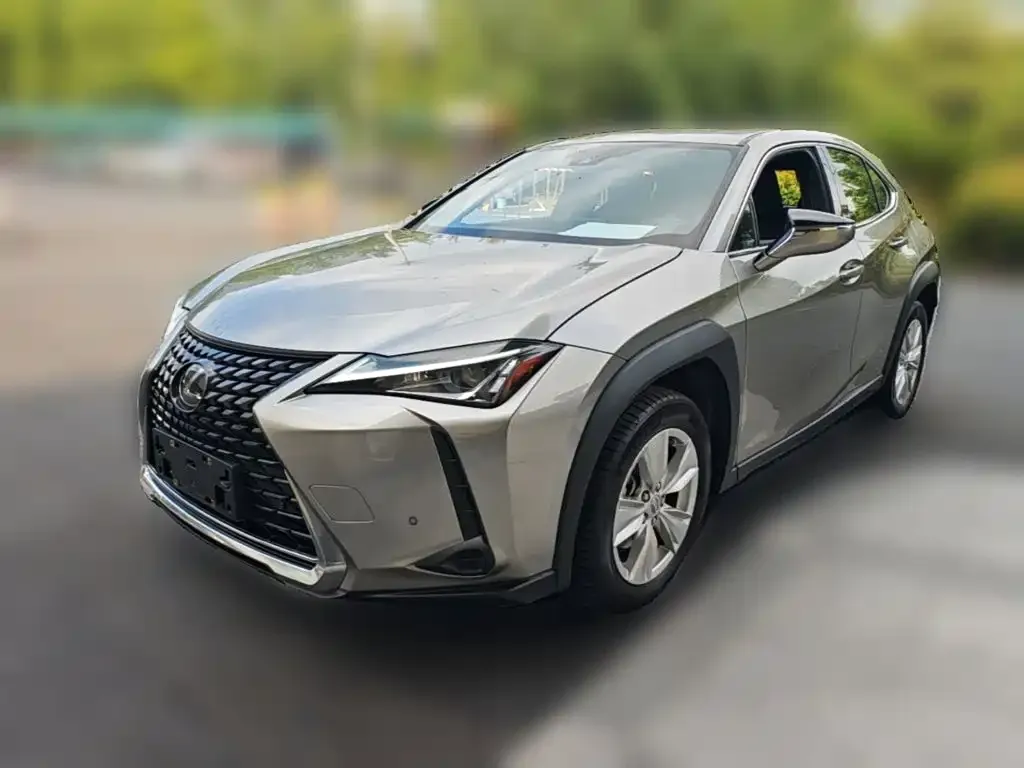 Lexus UX — фото 1