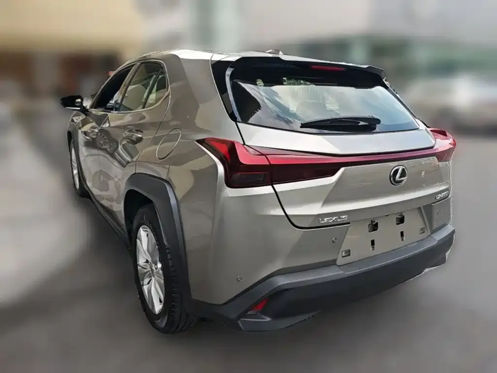 Lexus UX — фото 2