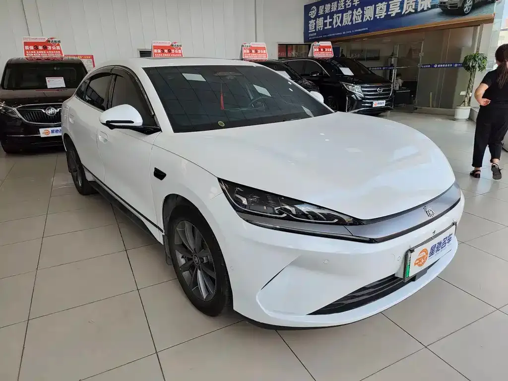 BYD Qin L — фото 7