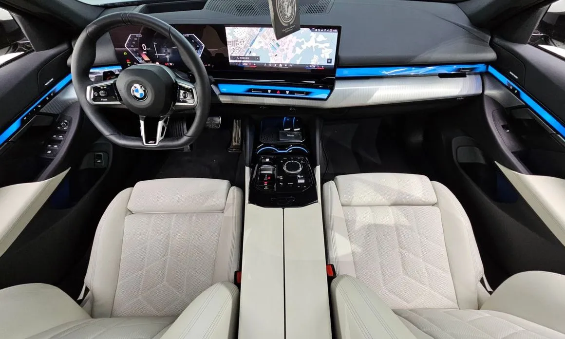 BMW 5-Series — фото 10